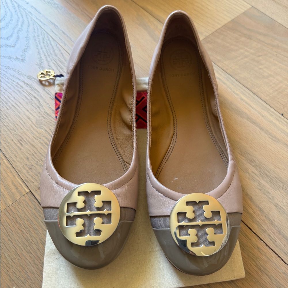 Tory Burch Women's Beige Flats